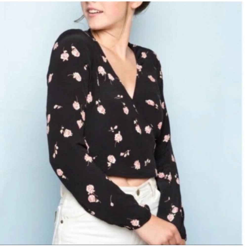 John Galt Black Floral Wrap Top Size Small